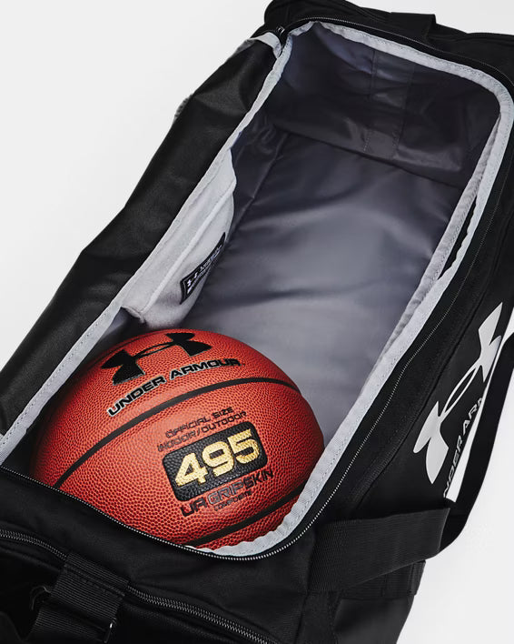 Under Armour Undeniable 5.0 Duffle - תיק אימון בצבע שחור לנסיעה וספורט