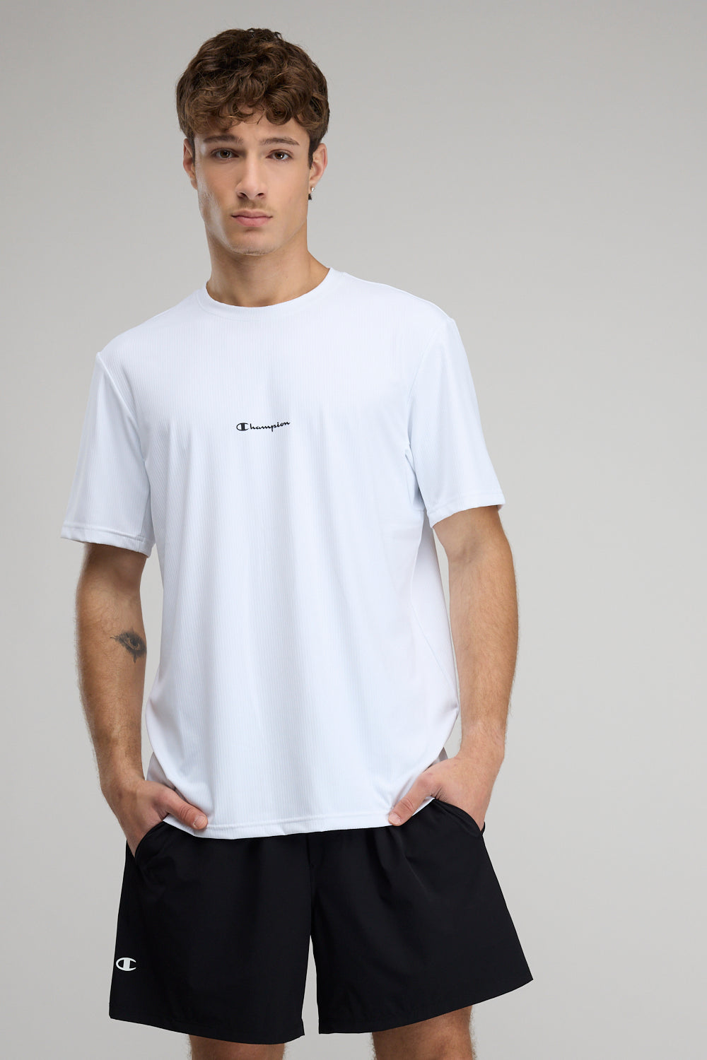 Champion Tshirt חולצת טישרט צמפיון בצבע לבן