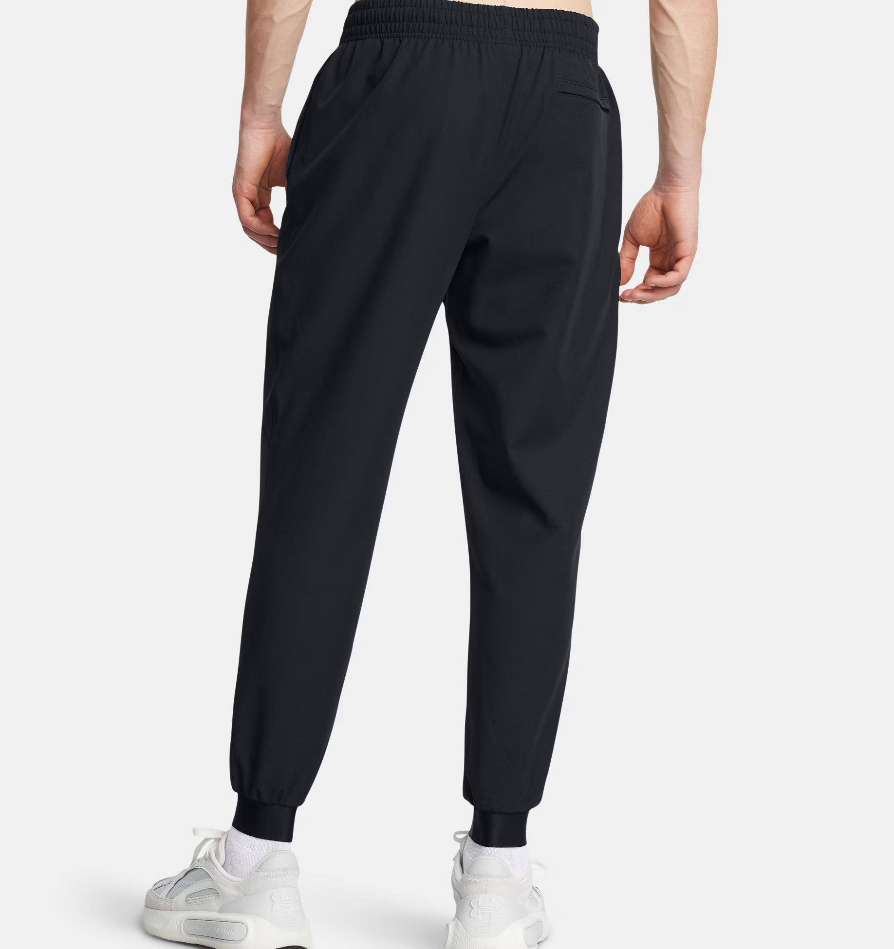 Under Armour Unstoppable Wovven jogger אנדר ארמור מכנס בצבע שחור