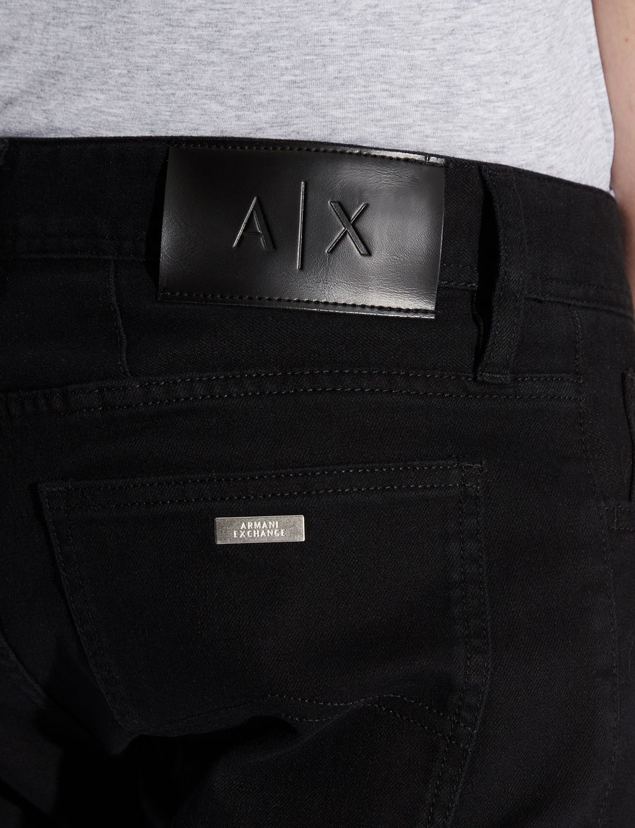Armani Exchange J14 Jeans גינס ארמני אקסציינג בצבע שחור כהה מהמם - www.bbrands.co.il Armani Exchange J14 Jeans גינס ארמני אקסציינג בצבע שחור כהה מהמם