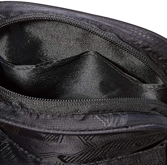 Ellesse Raza Small Item Bag in Black אלס תיק צד - www.bbrands.co.il Ellesse Raza Small Item Bag in Black אלס תיק צד