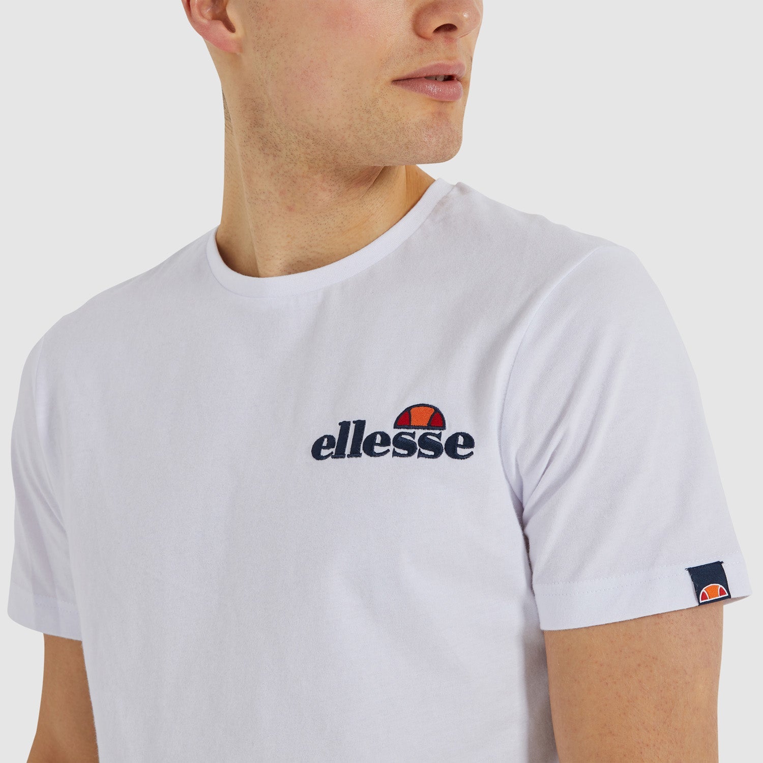 Ellesse tshirt for man אלס חולצה טישרט בצבע לבן - www.bbrands.co.il Ellesse tshirt for man אלס חולצה טישרט בצבע לבן