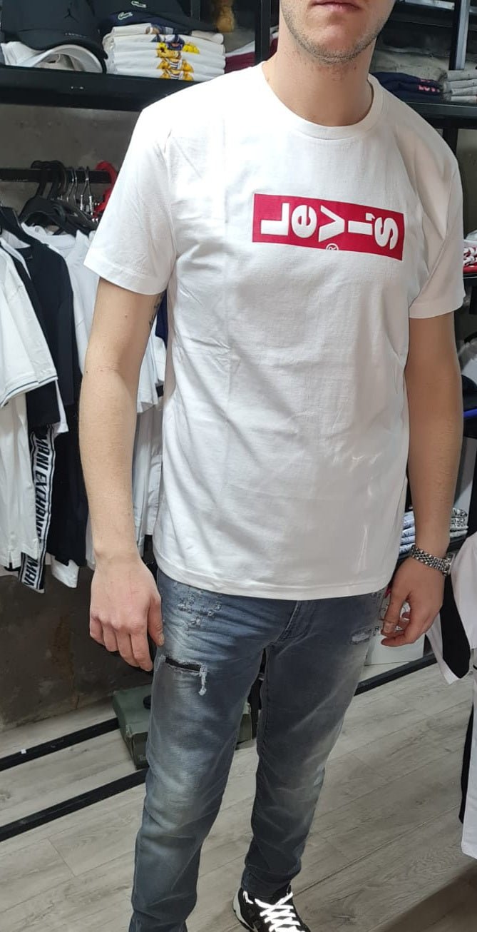 Levi's tshirt טישרט ליוויס לגבר לוגו הפוך - www.bbrands.co.il Levi's tshirt טישרט ליוויס לגבר לוגו הפוך