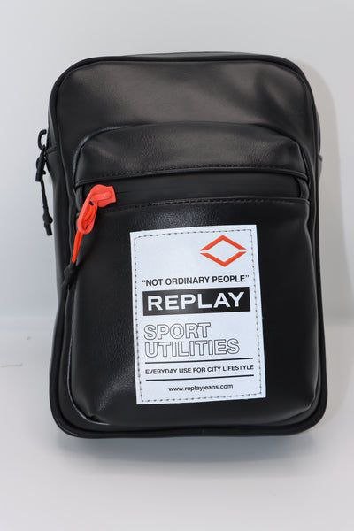 Replay Bag for man תיק צד לגבר מבית המותג ריפליי 2 כיסים - www.bbrands.co.il Replay Bag for man תיק צד לגבר מבית המותג ריפליי 2 כיסים
