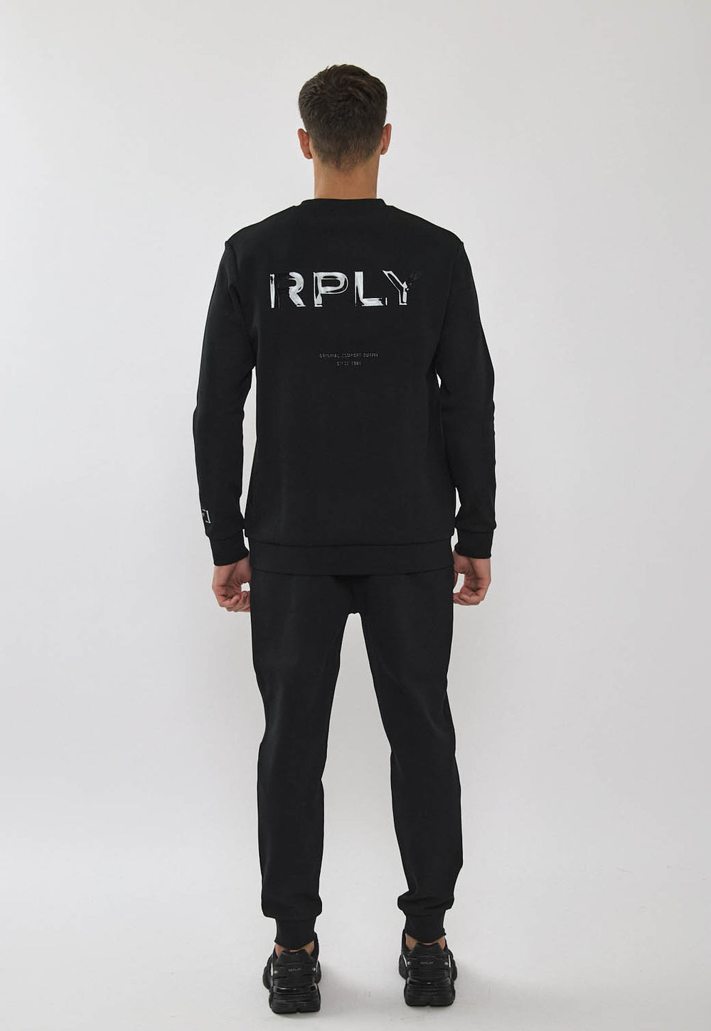 Replay tracksuit ריפלי חליפה 2 חלקים בצבע שחור