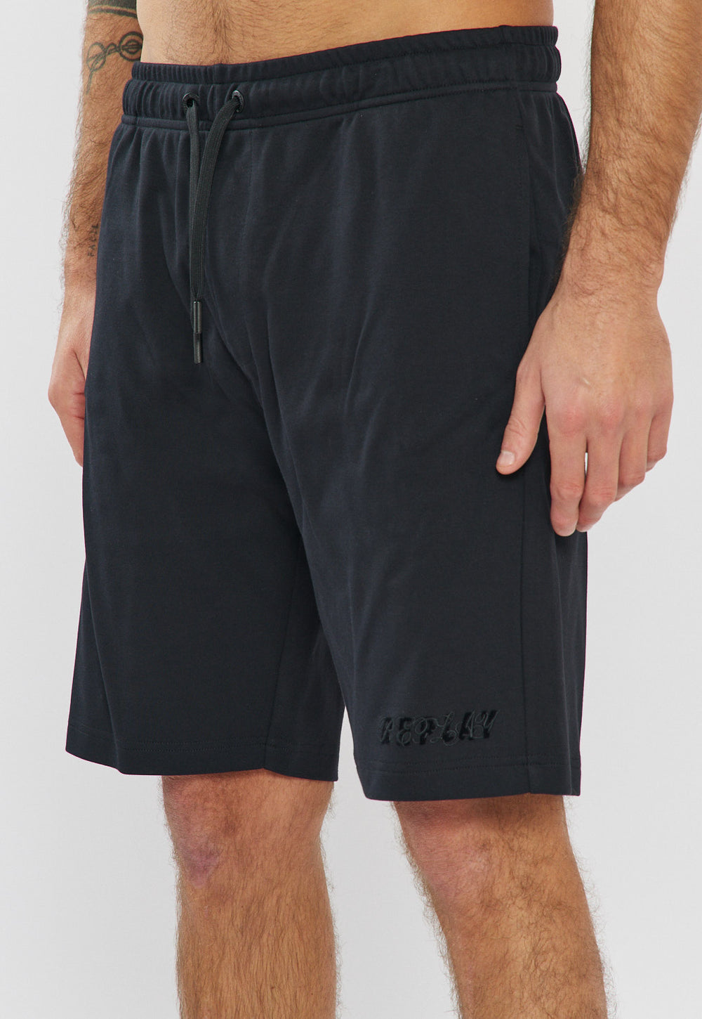 Replay tracksuit ריפליי חליפה 2 חלקים בצבע שחור לבן