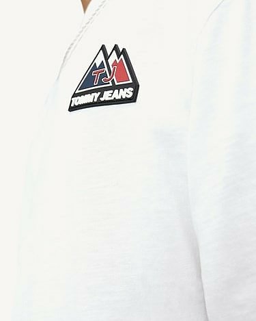 Tommy Jeans - flag tee חולצת שרוול ארוך טומי גינס - www.bbrands.co.il Tommy Jeans - flag tee חולצת שרוול ארוך טומי גינס