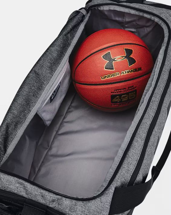 Under Armour Undeniable 5.0 Duffle - תיק אימון בצבע שחור לנסיעה וספורט