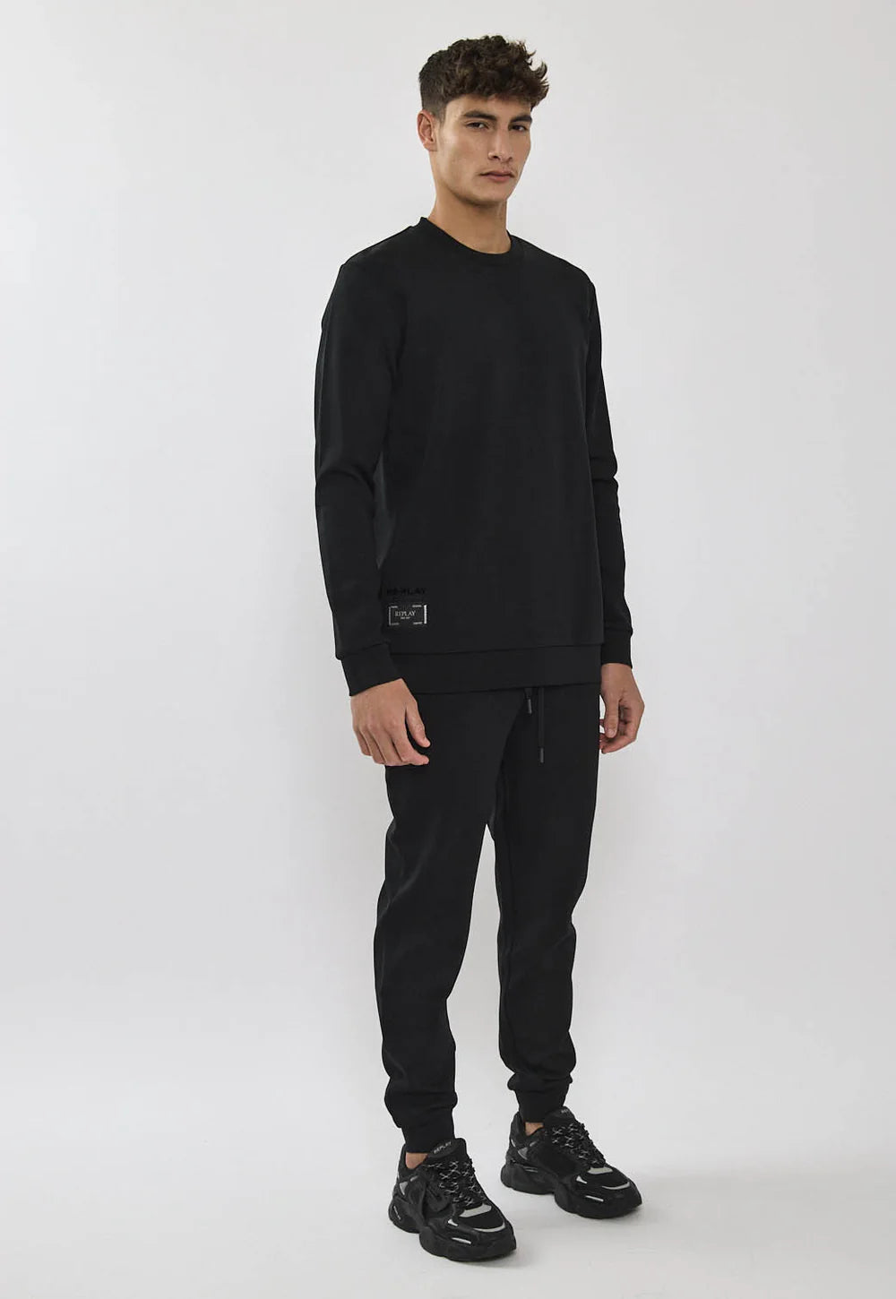 Replay tracksuit ריפלי חליפה 2 חלקים בצבע שחור לבן