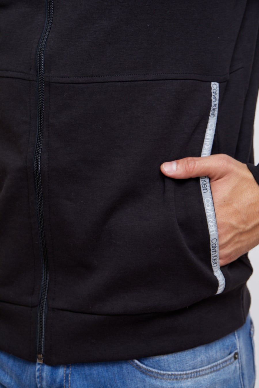 Calvin Klein Jacket for men קלווין קליין גקט מושלם לגבר - www.bbrands.co.il Calvin Klein Jacket for men קלווין קליין גקט מושלם לגבר