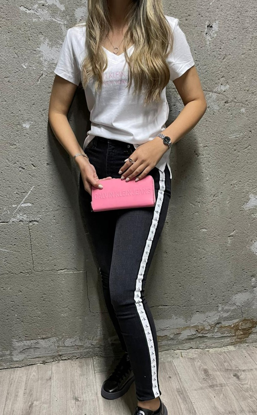 CalvinKlein Jeans for women גינס קלווין לנשים - www.bbrands.co.il CalvinKlein Jeans for women גינס קלווין לנשים