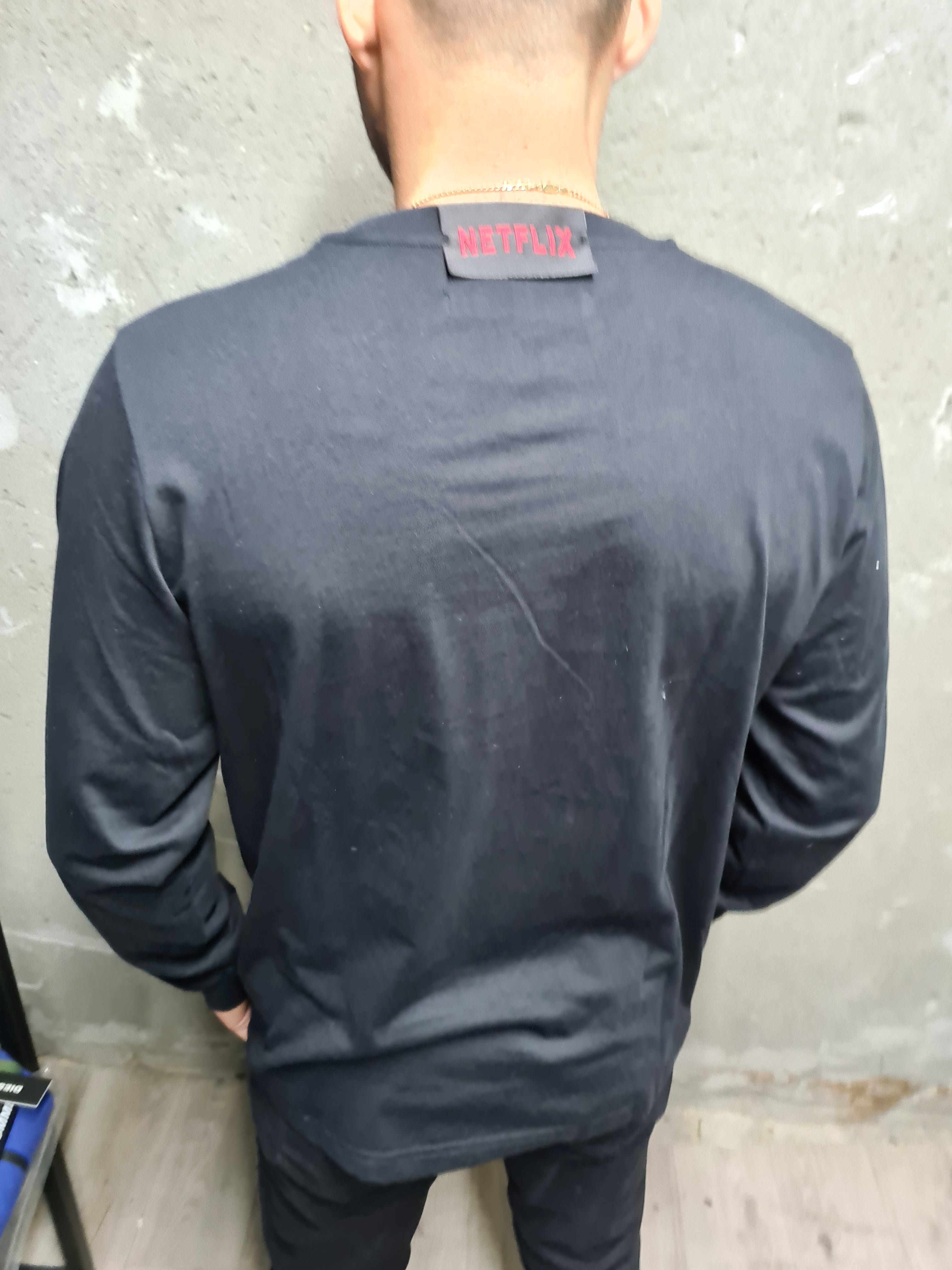 Diesel × Netflix - LeCasa DePapal חולצת דיזל מהדורה מיוחדת - www.bbrands.co.il Diesel × Netflix - LeCasa DePapal חולצת דיזל מהדורה מיוחדת