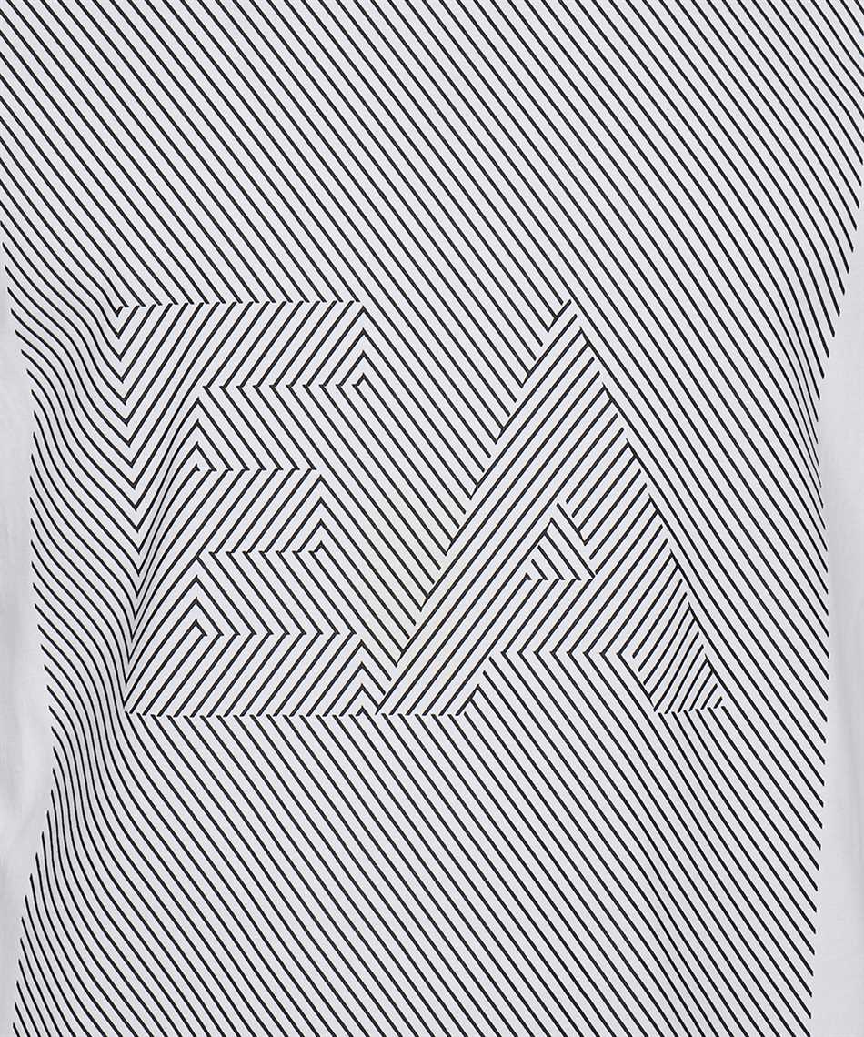 Emporio Armani Tshirt אמפוריו ארמני טישרט מהפנט לגבר לוגו במרכז החולצה - www.bbrands.co.il Emporio Armani Tshirt אמפוריו ארמני טישרט מהפנט לגבר לוגו במרכז החולצה