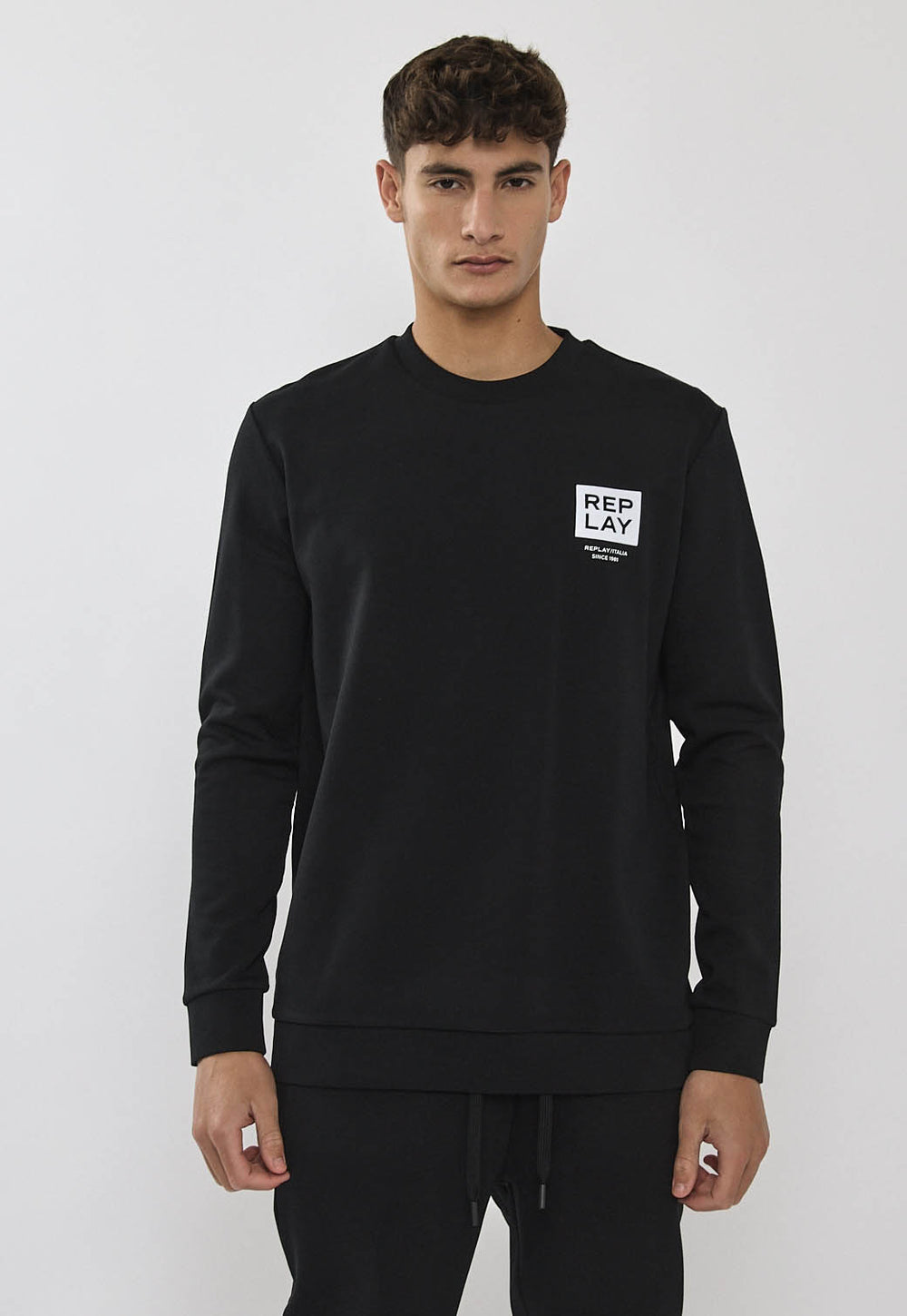 Replay tracksuit ריפלי חליפה 2 חלקים בצבע שחור