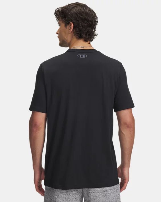 Under Armour tshirt for man אנדר ארמור חולצת טישרט פרוג'קט רוק בצבע שחור - www.bbrands.co.il Under Armour tshirt for man אנדר ארמור חולצת טישרט פרוג'קט רוק בצבע שחור