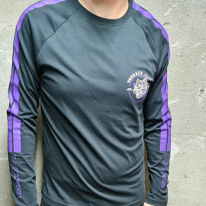 Versace Jeans Tshirt חולצת שרוול ארוך ורסאצ'ה גינס - www.bbrands.co.il Versace Jeans Tshirt חולצת שרוול ארוך ורסאצ'ה גינס