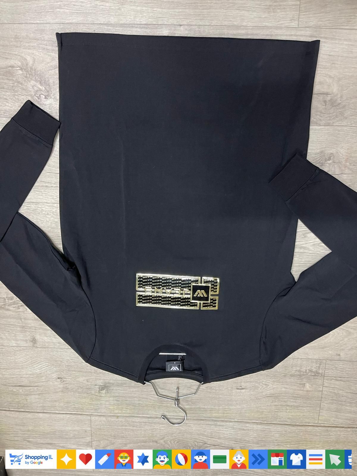 חולצת WJeans T-shirt לגבר בצבע שחור | חולצה שרוול ארוך דבליו ג'ינס | קולקציה לחג | חנות מותגים B Brands